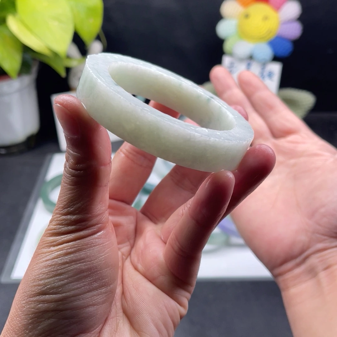 【闪购商品】定制翡翠58-61正圈未镶嵌手镯
