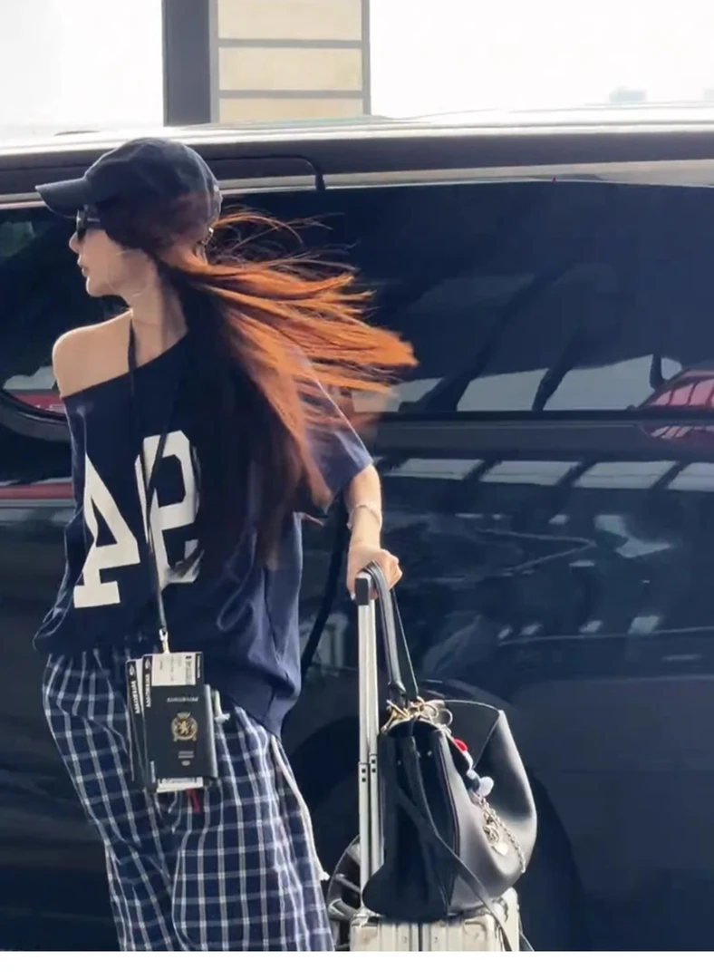 美式复古斜肩慵懒风短袖t恤女夏天宽松bf时尚设计感露肩气质上衣