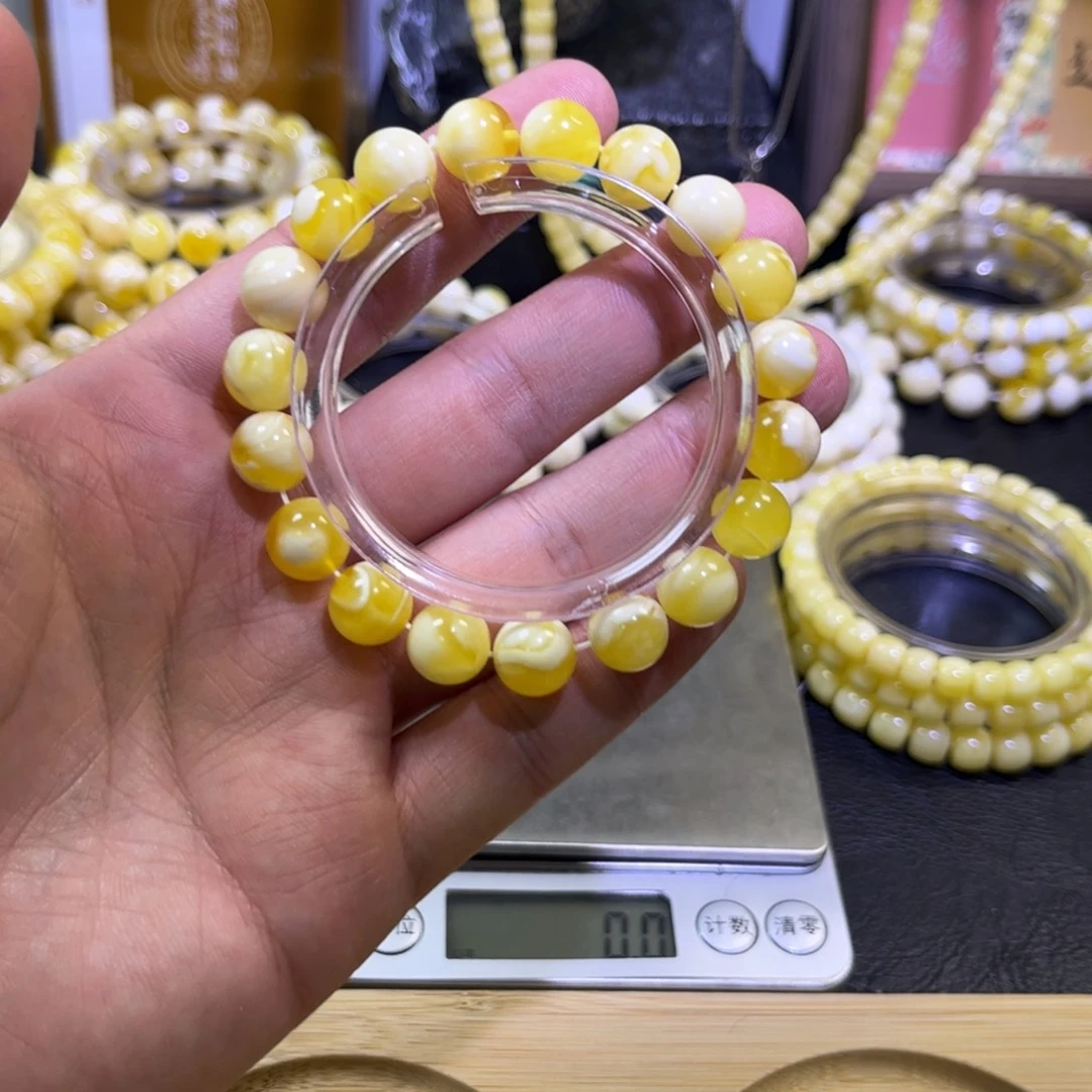 琥珀未镶嵌手链蜜蜡