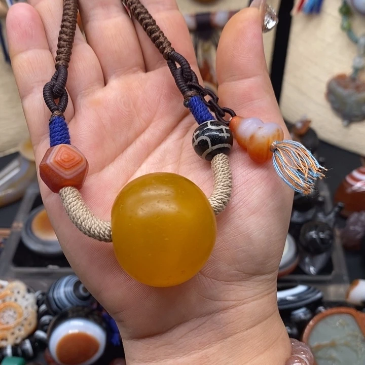 未镶嵌颈饰玛瑙/玉髓