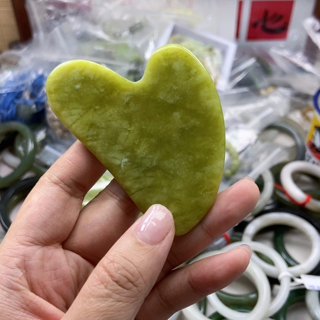 岫玉未镶嵌吊坠吊坠