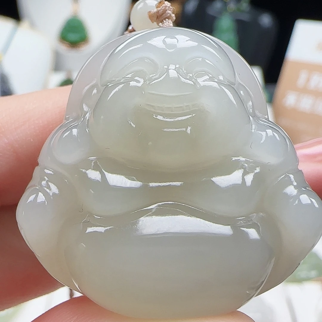 和田玉未镶嵌吊坠(赠链)