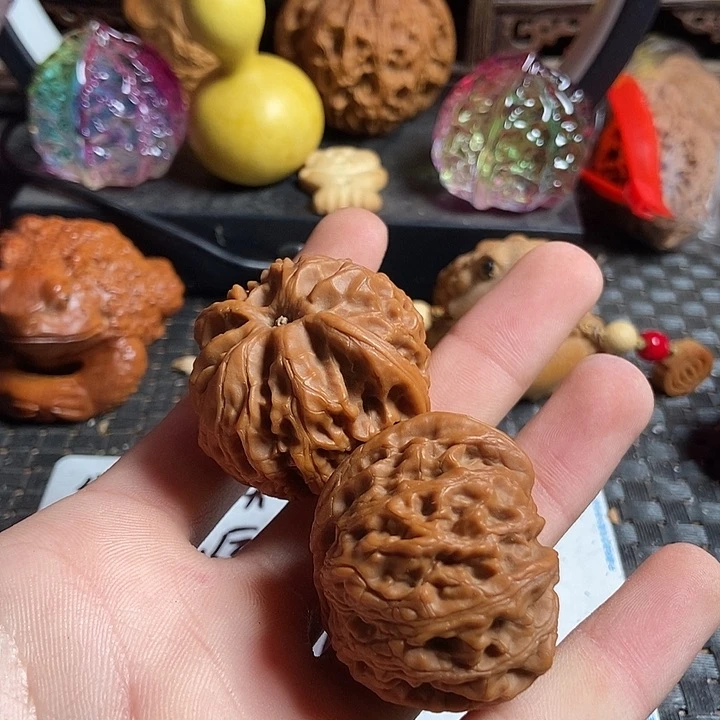 文玩核桃吊坠佐*行苹果