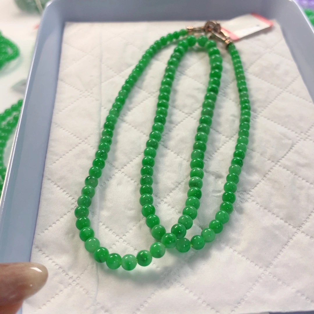 翡翠未镶嵌颈饰项链