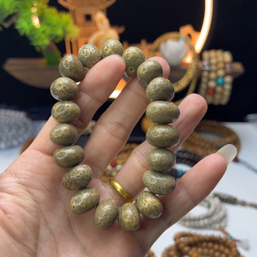 星月菩提吊坠星月菩提