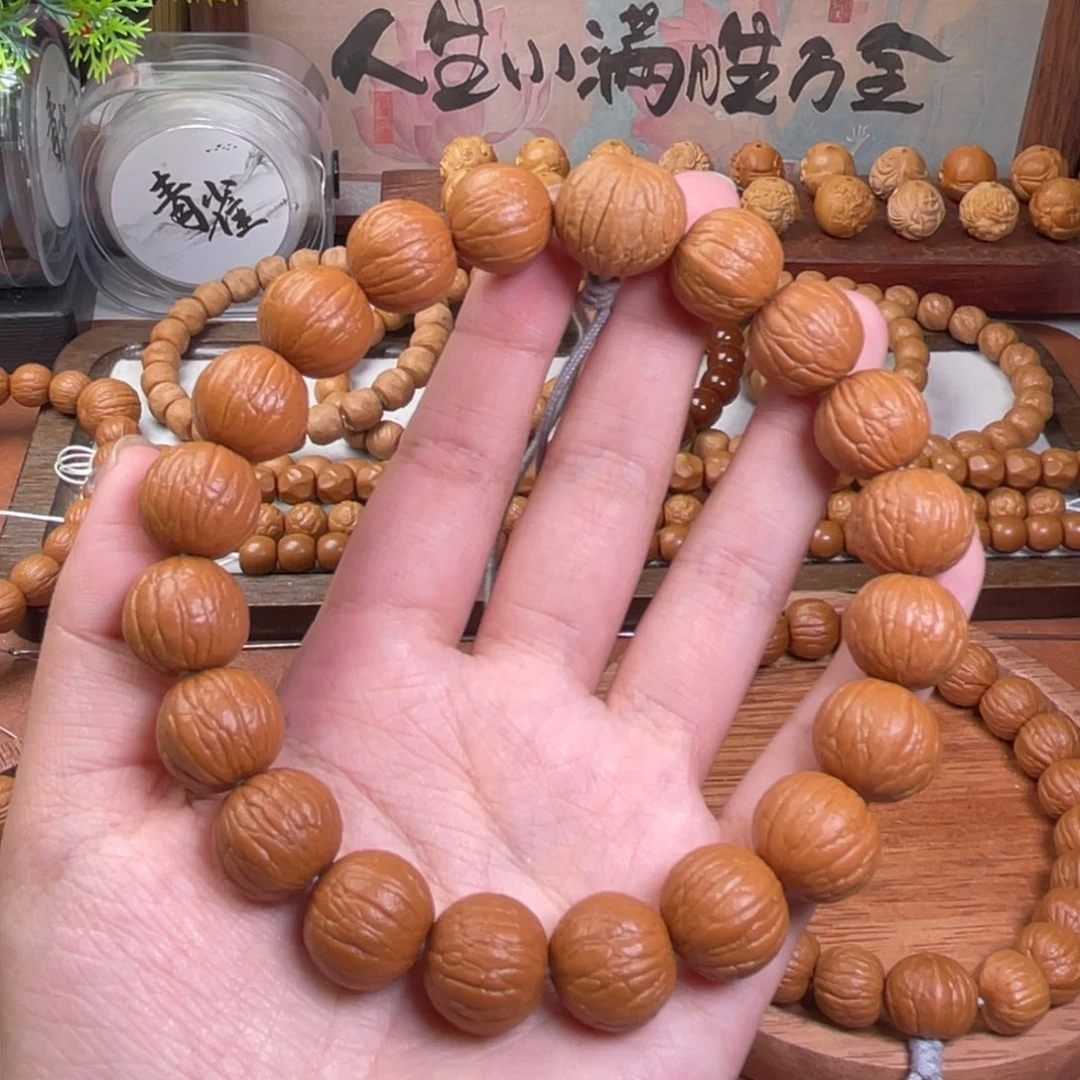 丨***步猴头核桃手串聚宝盆
