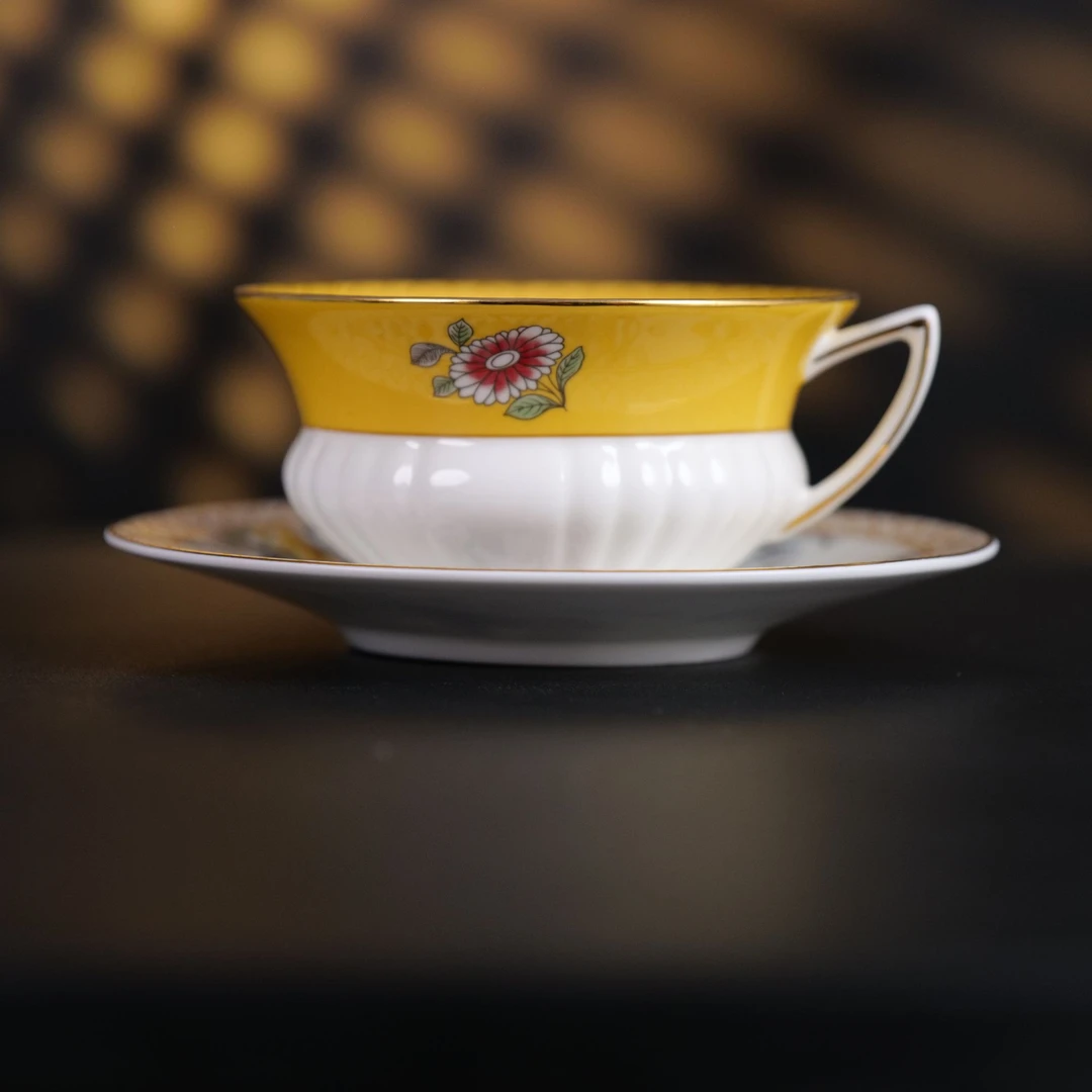 黄色礼盒咖啡杯系列2杯2碟=4件套家用陶瓷描金杯碟复古手工手绘