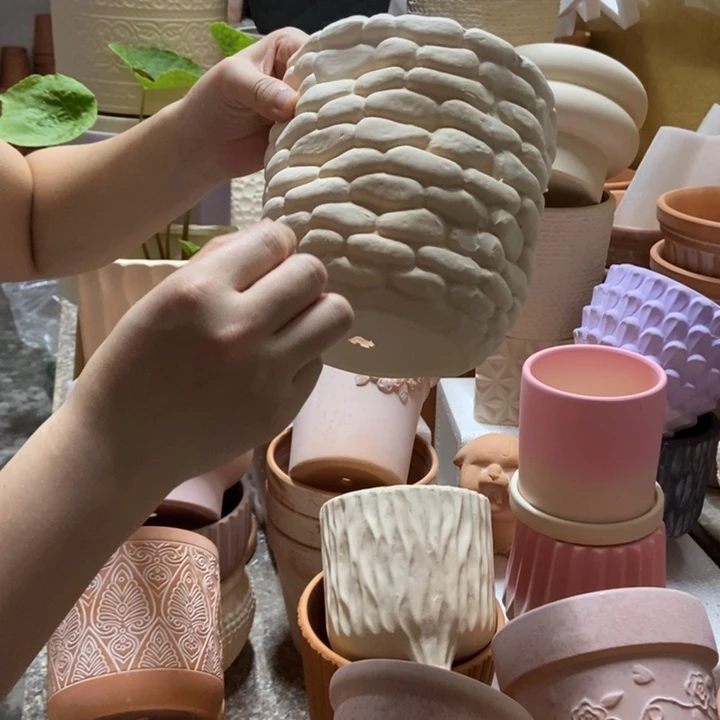 15×15白陶石头盆1个