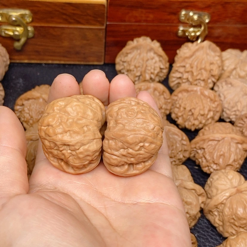 【闪购商品】文玩核桃吊坠满****）蛙蛙39有色差