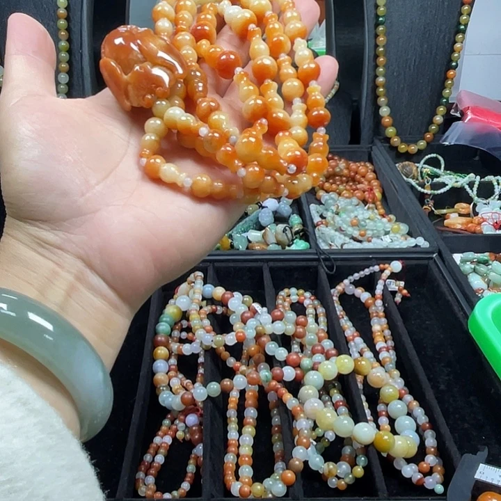 翡翠未镶嵌颈饰葫芦项链带着挂件