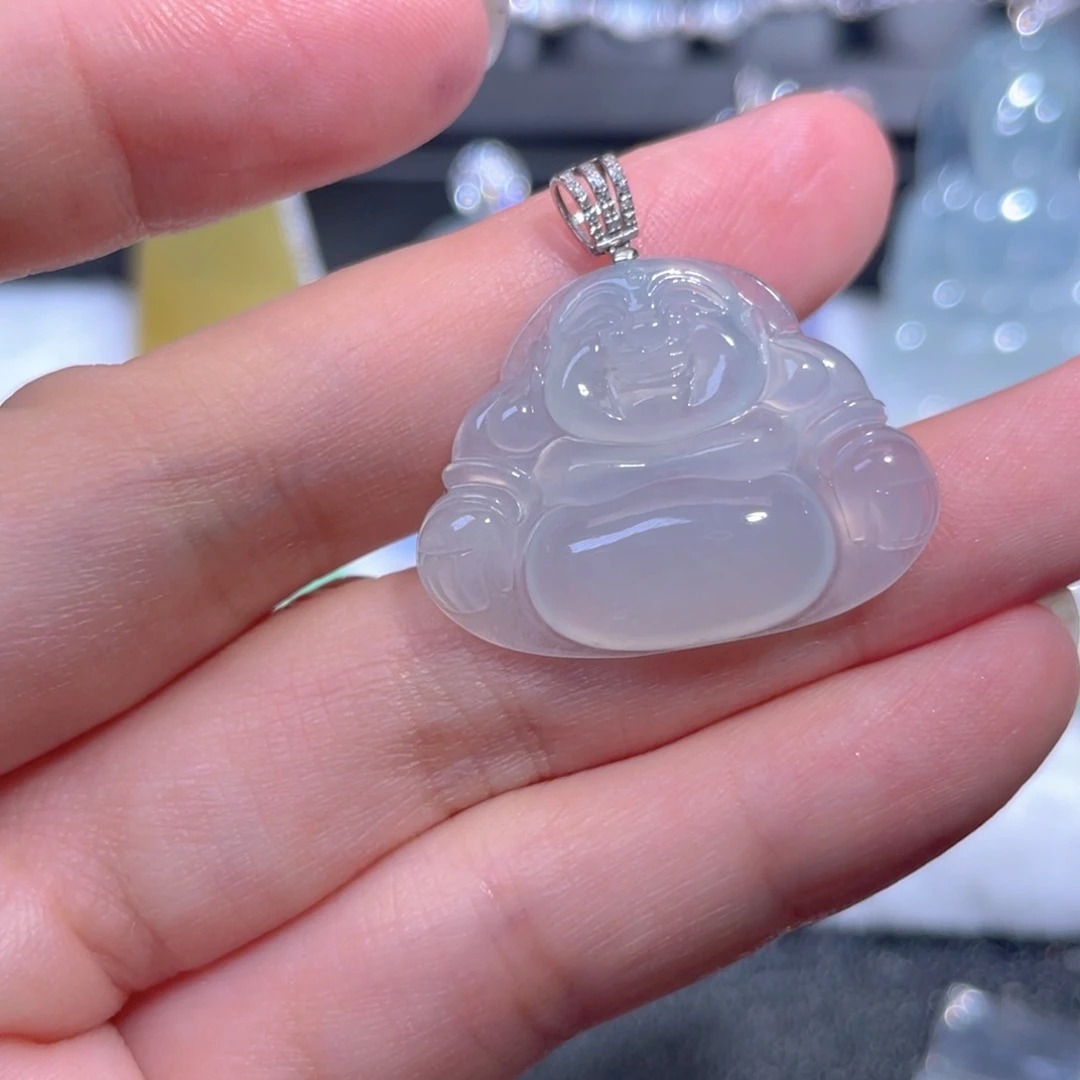 翡翠18K金镶嵌颈饰翡翠