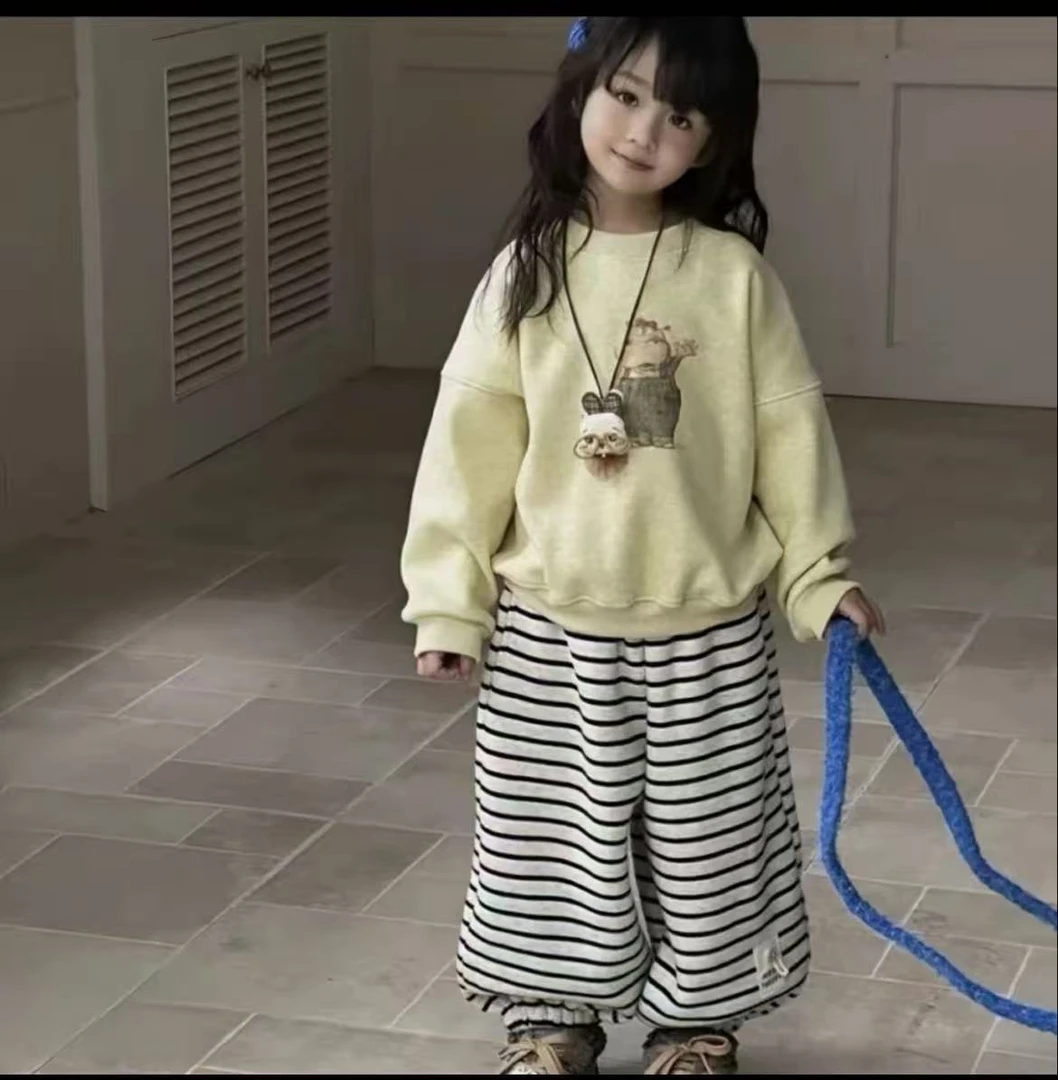 女童加绒卫衣套装2025新款冬季儿童卡通上衣条纹裤子两件套套装