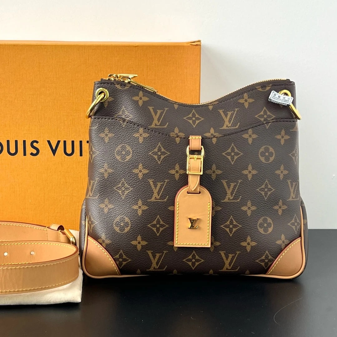 99新 LouisVuitton/路易威登 odeon小号老花 宽肩带斜挎 经典配色