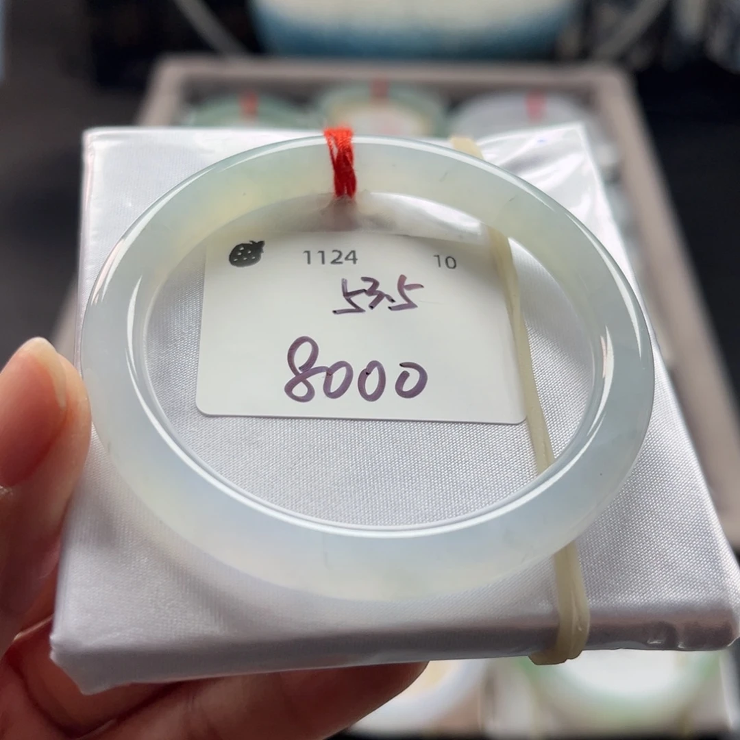 翡翠未镶嵌手镯53.5圆条