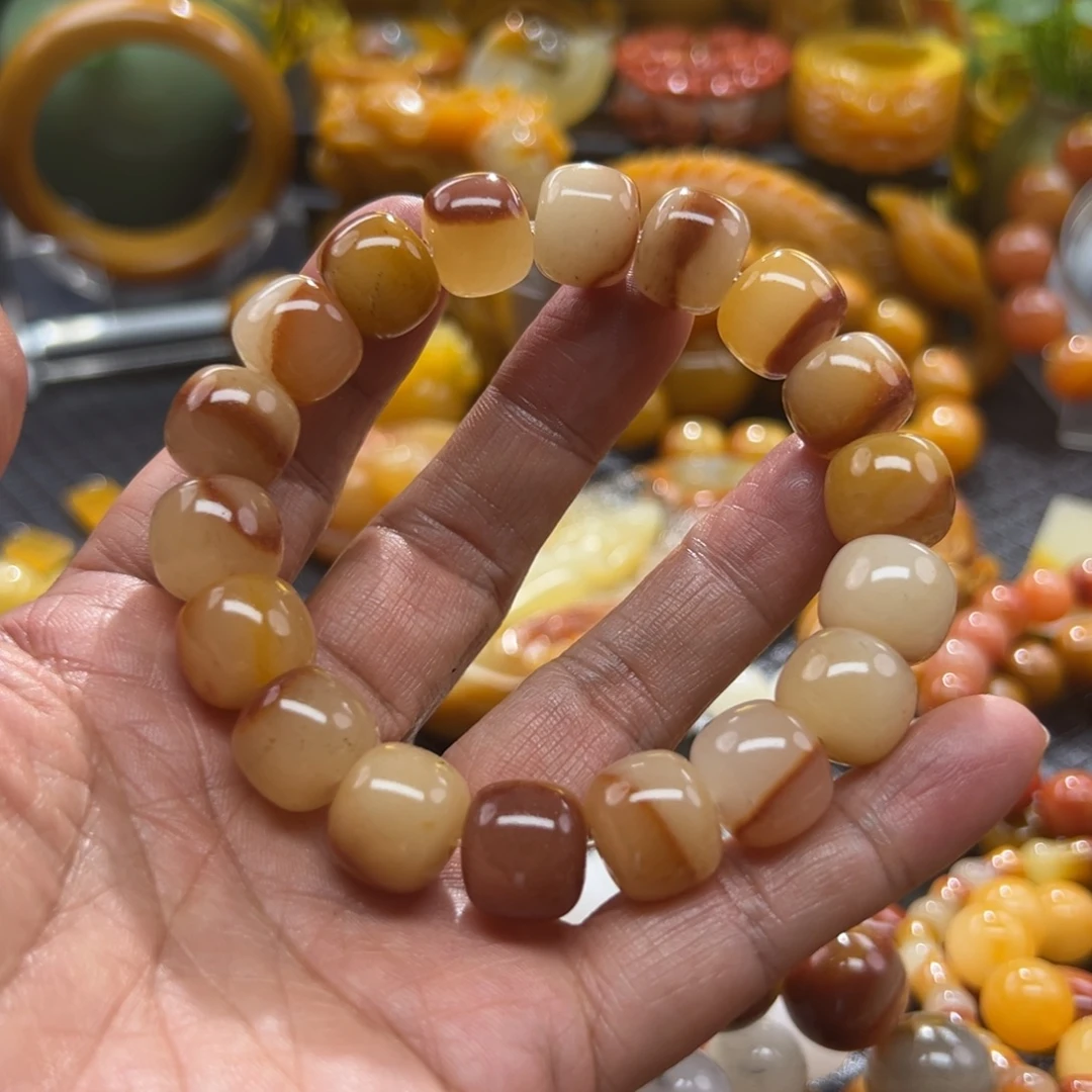 石英质玉未镶嵌颈饰