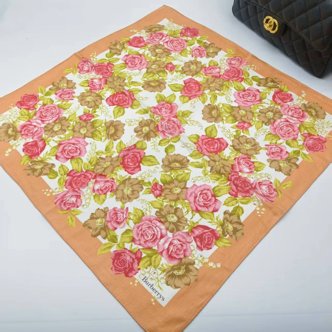 95新 BURBERRY/博柏利 海囤/巴宝莉/丝巾/yy08800