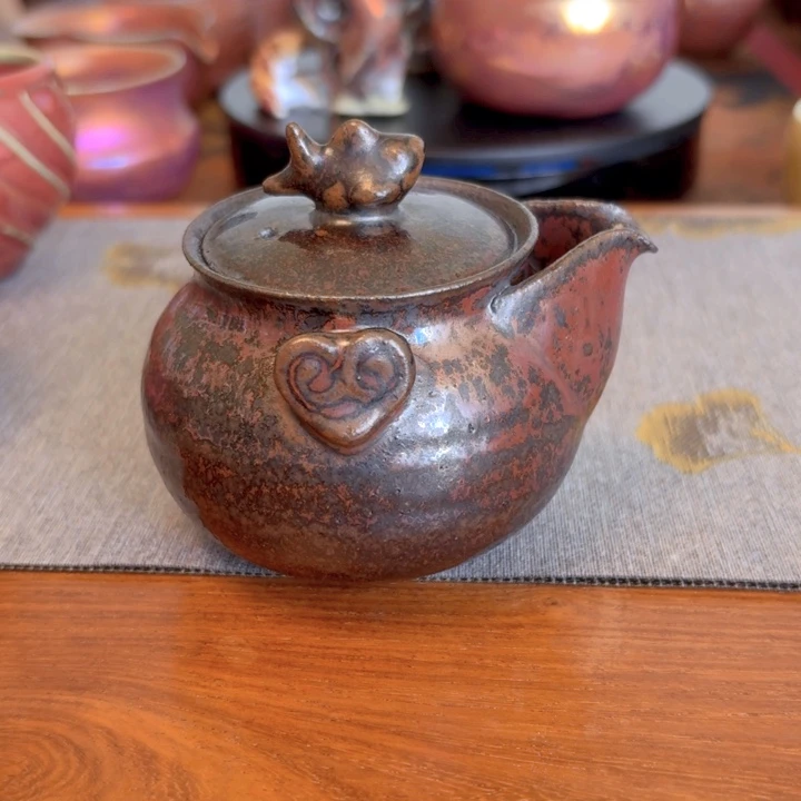 046黑砂传统工艺宝瓶