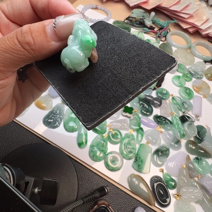 吊坠(不含链)未镶嵌翡翠50