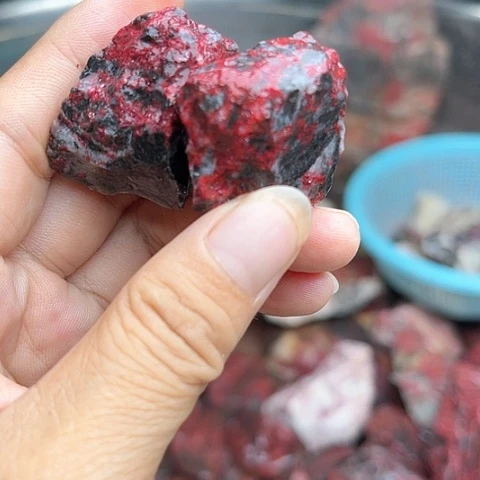 【闪购商品】天然辰砂天然原矿朱砂毛料