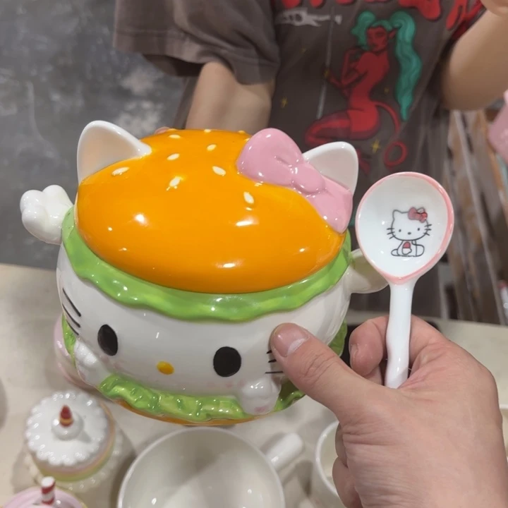 紫砂在干嘛呀亲爱呢