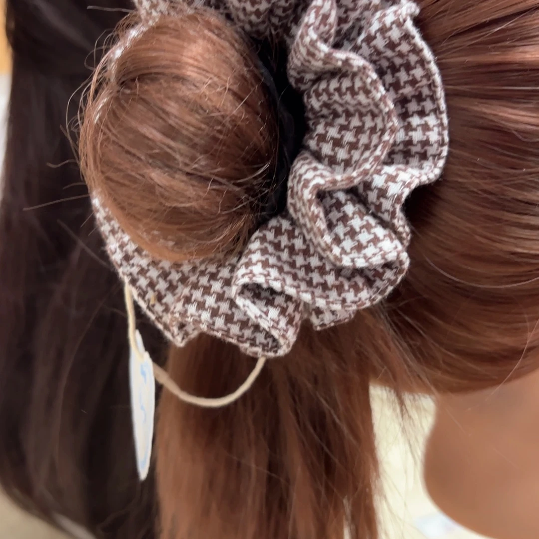 布艺非金属蛮腰款千鸟格