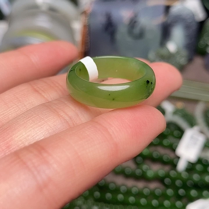 和田玉未镶嵌戒指