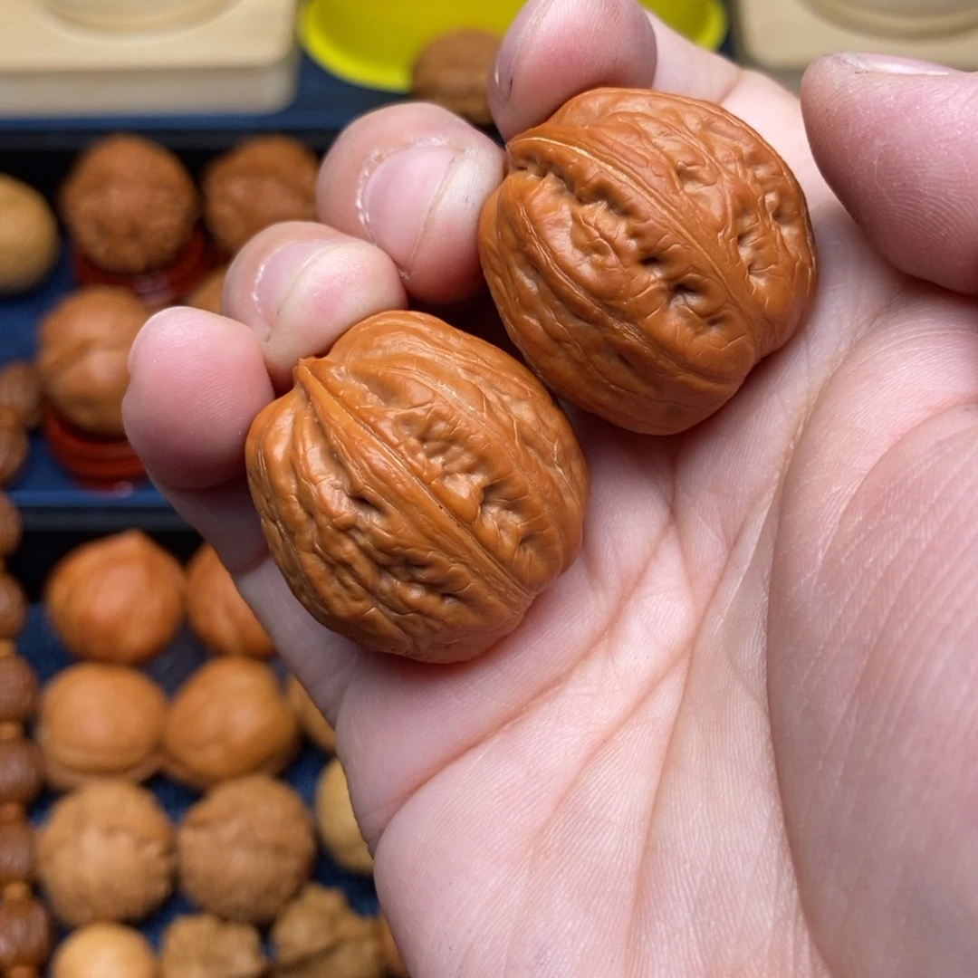 文玩核桃把件宋***生手捻