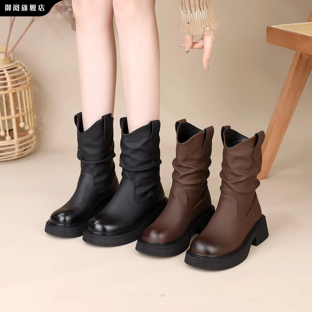 御阅超火套筒堆堆靴女2025秋季新款炸街透气轻便中筒褶皱瘦瘦短靴