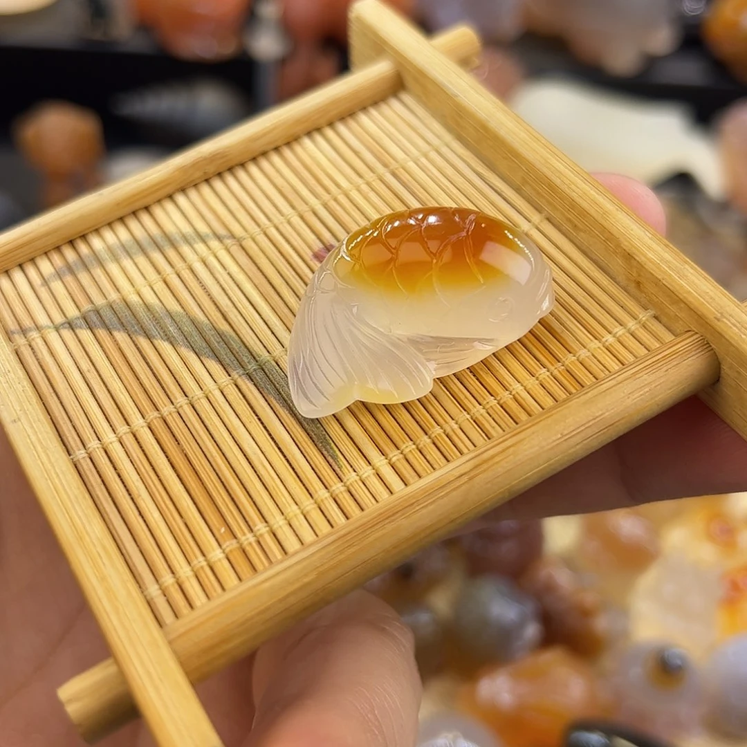 未镶嵌挂件定制玛瑙锦鲤