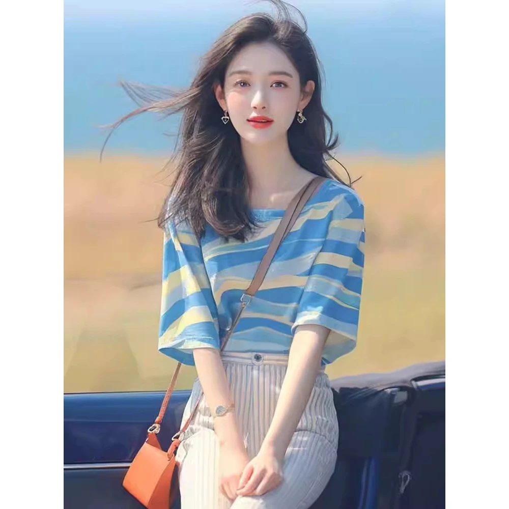 夏季韩系洋气独特别致漂亮上衣2025新款百搭显瘦蓝色条纹T恤女款