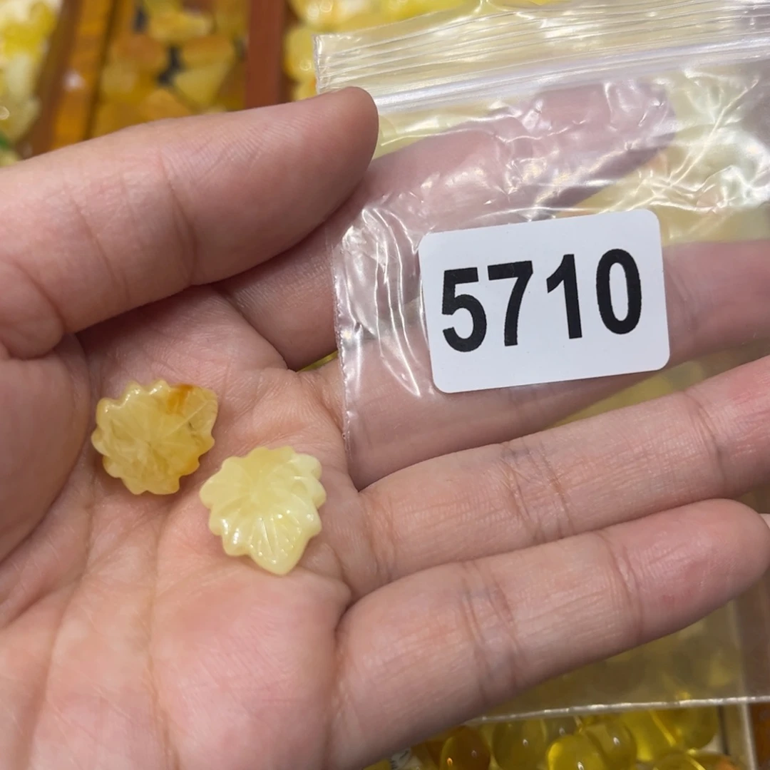 琥珀未镶嵌裸石蜜蜡