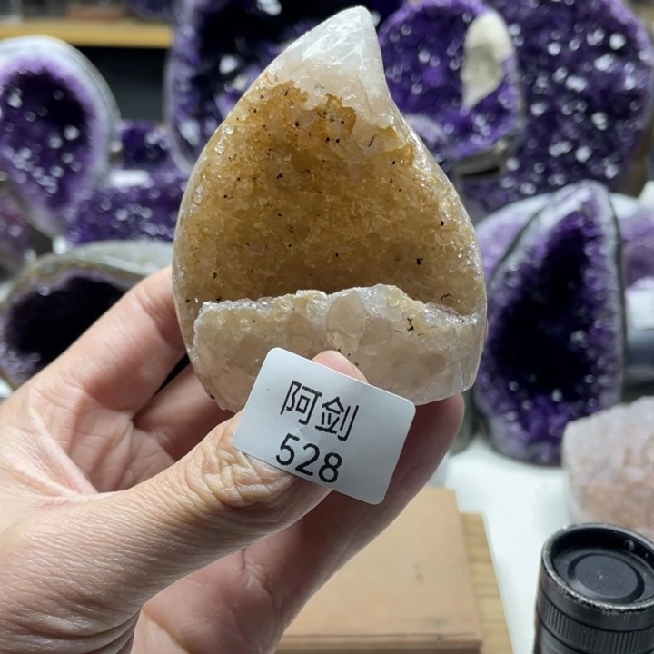 未镶嵌大型摆件（非配饰）水晶