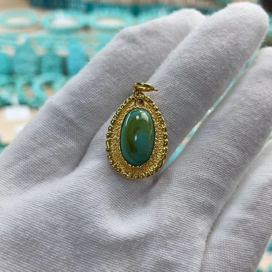 绿松石珠宝奇石18K金镶嵌