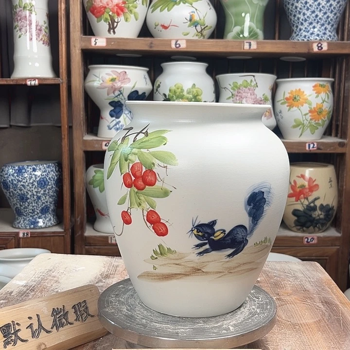 摆件高26口18.5松鼠新款新款陶瓷