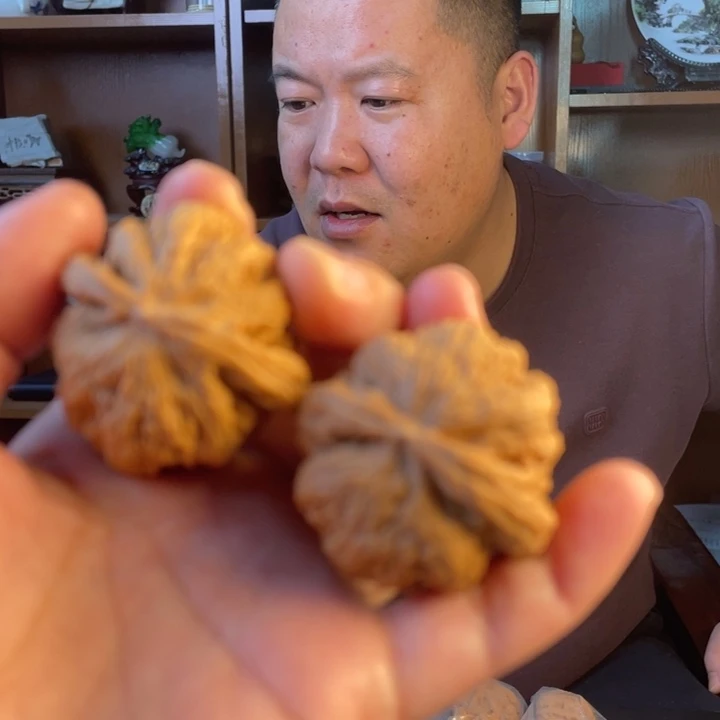 文玩核桃把件招*猫大粗筋0.1