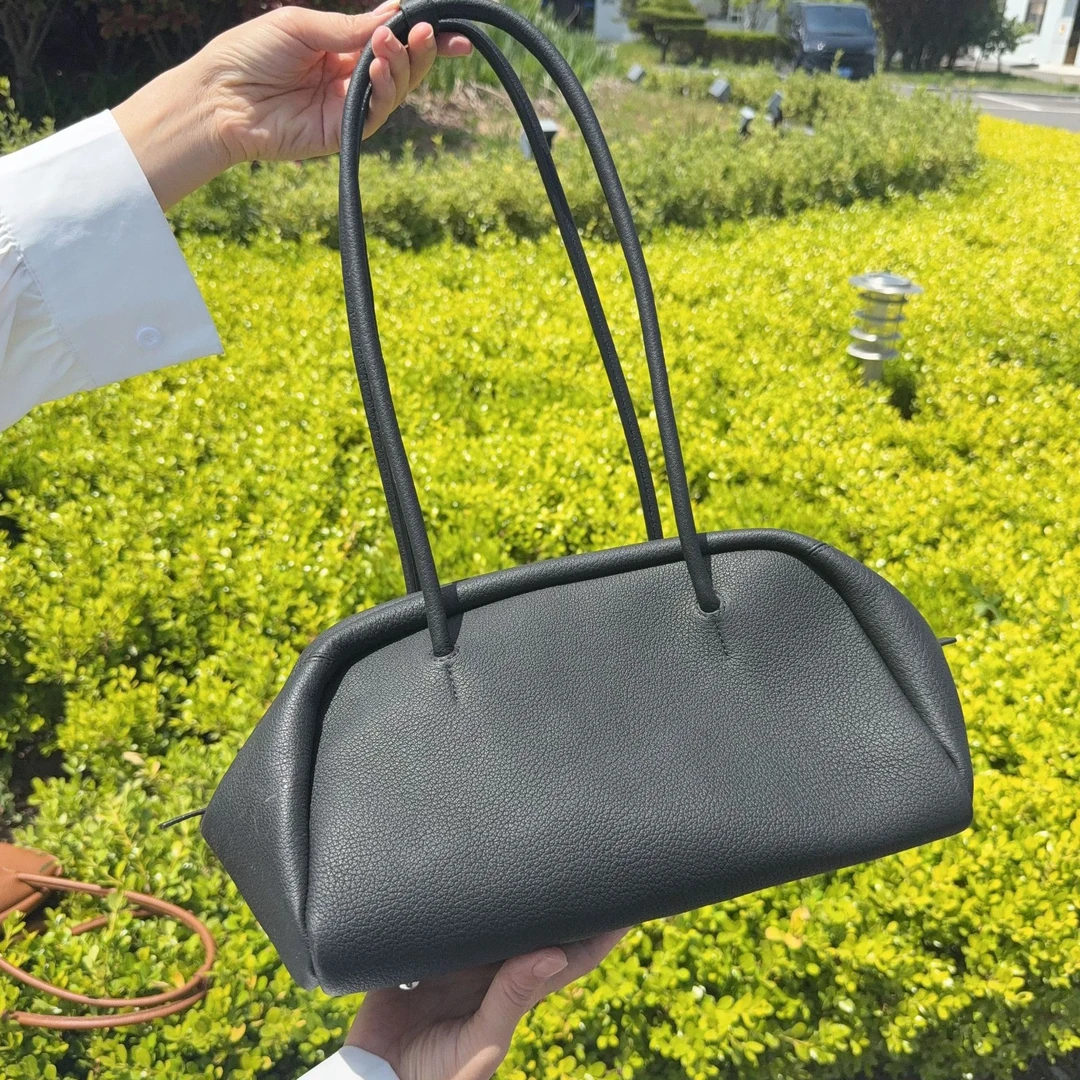 设计师时尚休闲女士学生通勤单肩腋下保龄球包25C0312