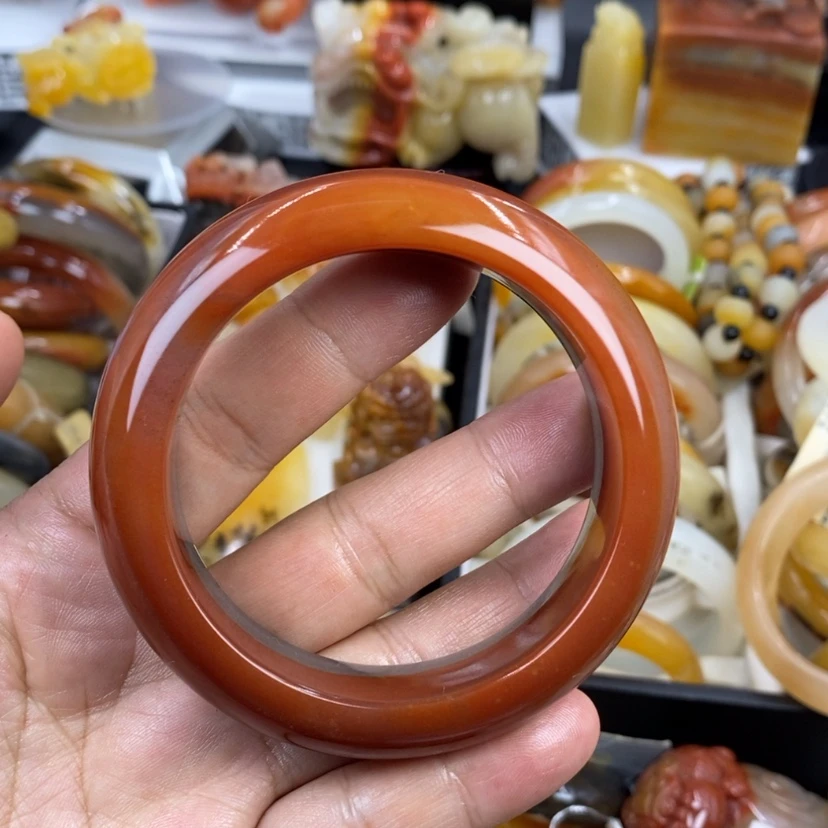 【闪购商品】未镶嵌石英质玉（黄龙玉）手镯