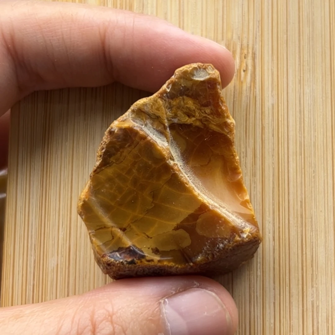 漫***3未镶嵌琥珀裸石12.7克