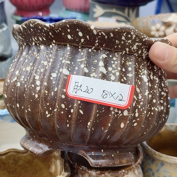 多肉绿植陶瓷花盆9.9包邮，有孔