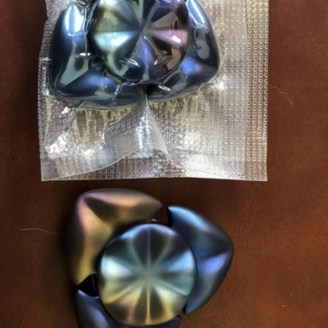 yh鱿鱼og指尖陀螺锆彩金属陀螺