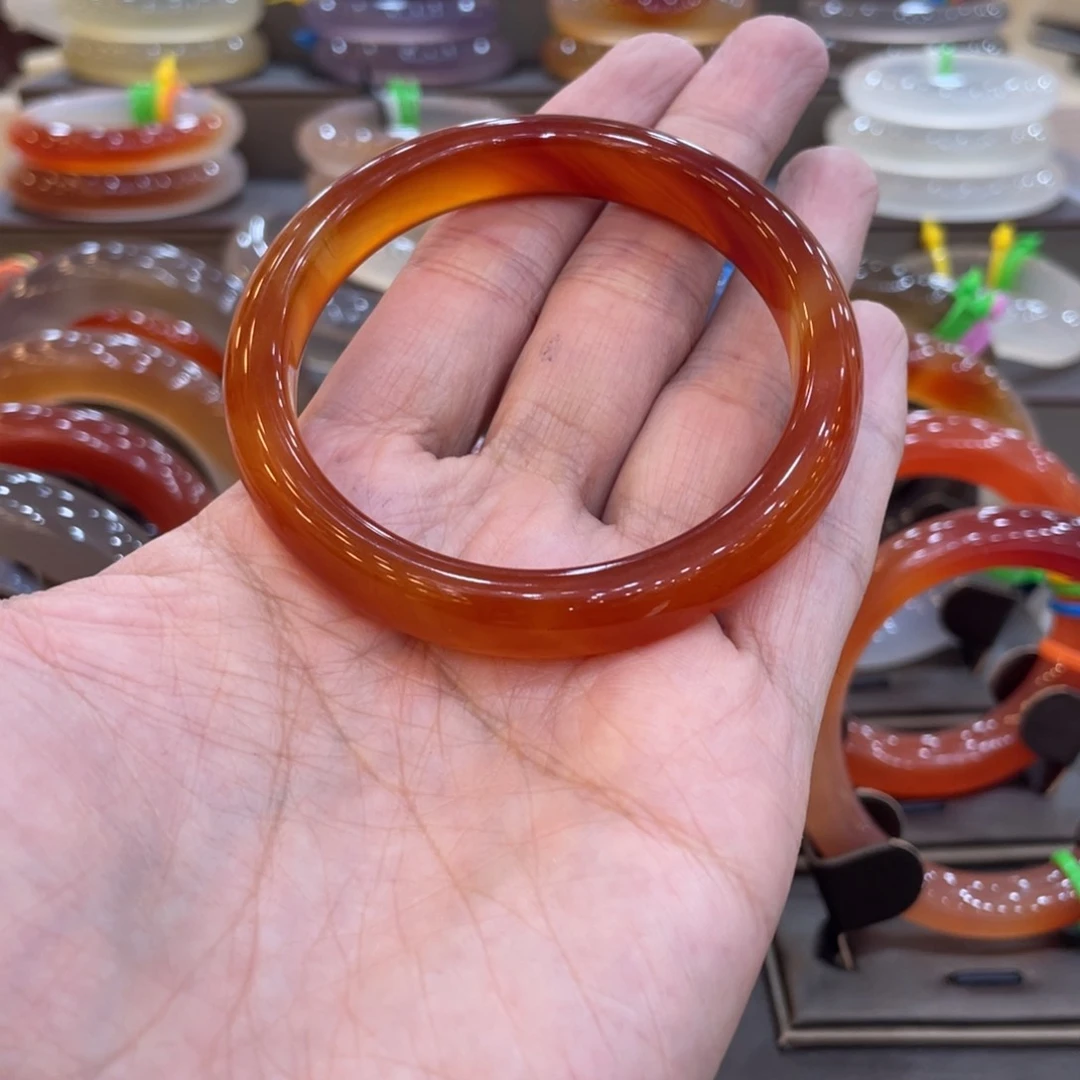 玛瑙/玉髓手镯未镶嵌