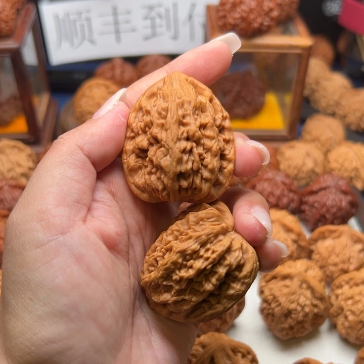 吊坠桃核雨*好好好好好好好好