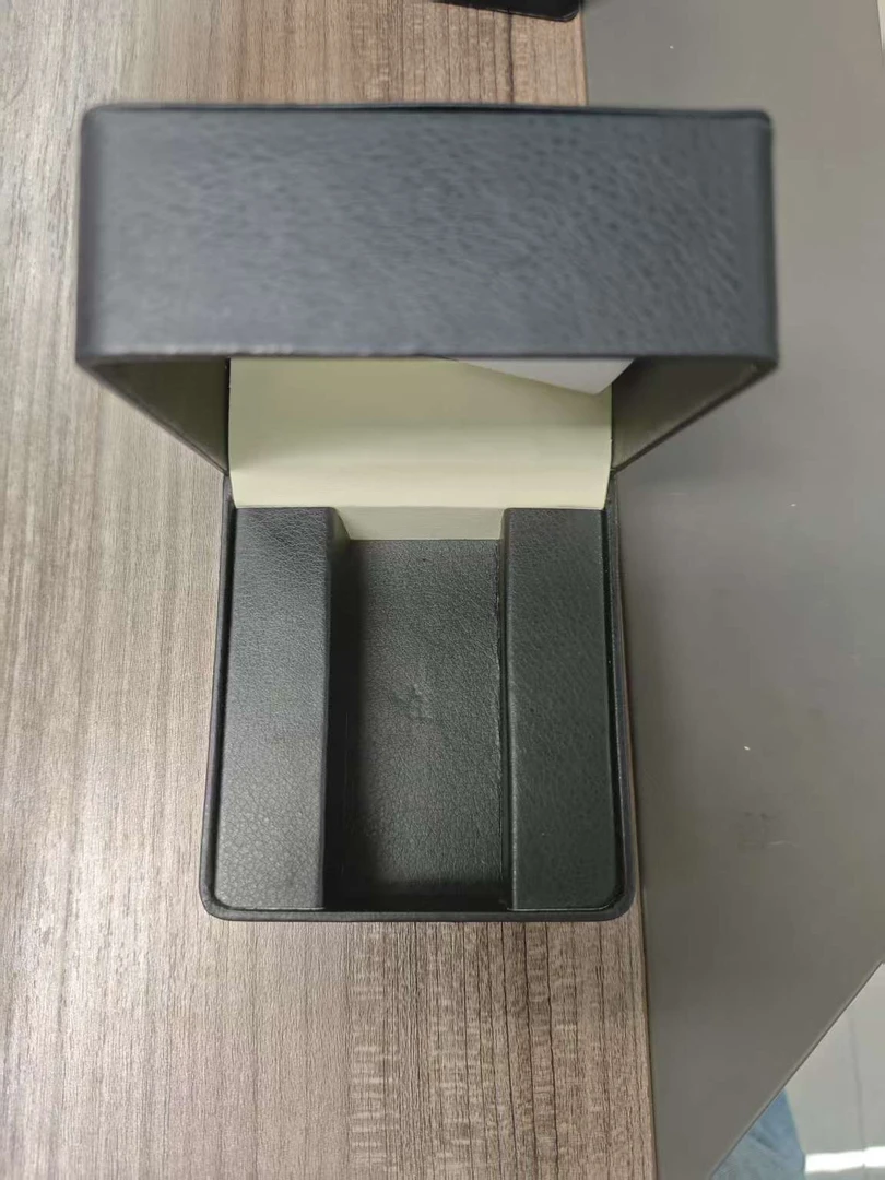 男高档精美创意礼盒龙标