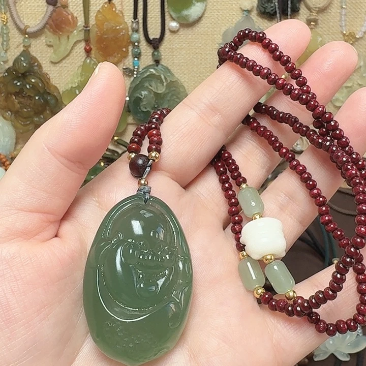 我***心蛇纹石玉未镶嵌颈饰