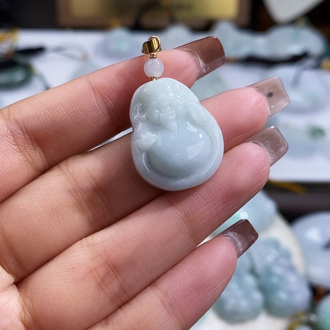 翡翠未镶嵌颈饰7567