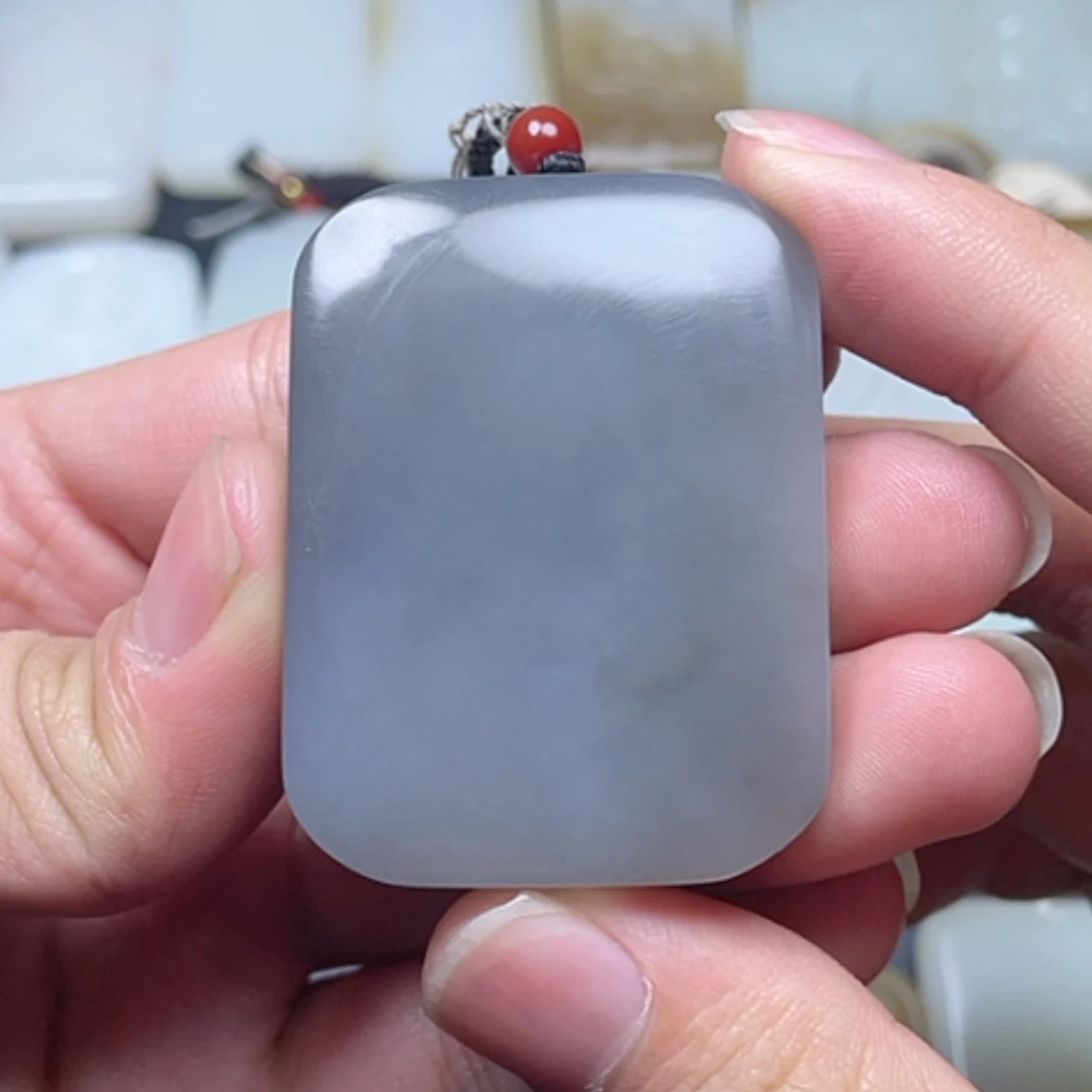 【闪购商品】颈饰未镶嵌和田玉（糖玉）