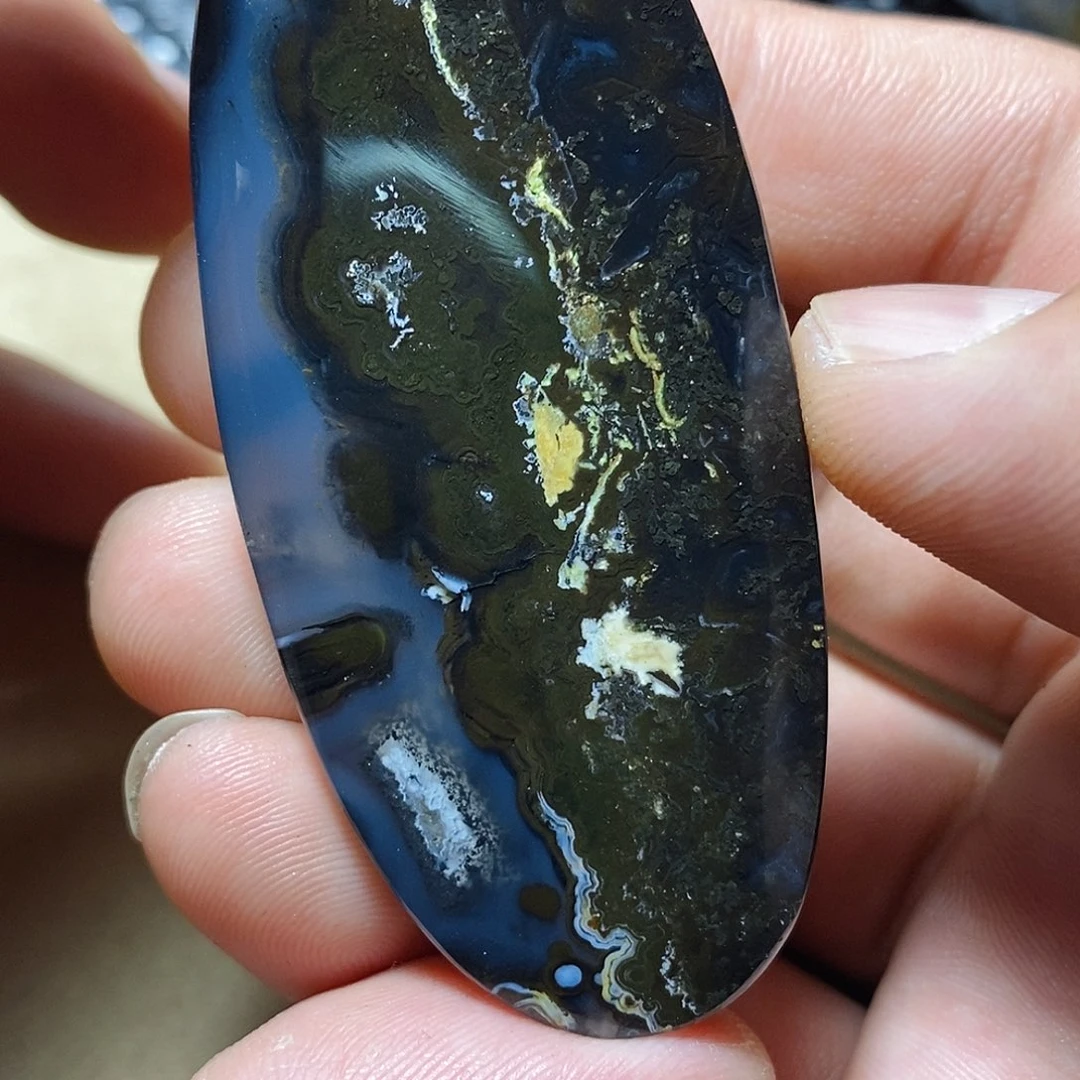 玛瑙/玉髓颈饰未镶嵌啤****鱼