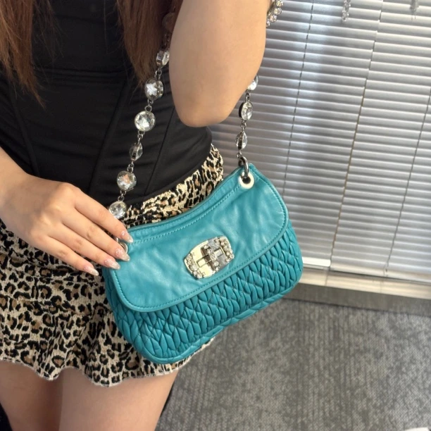 95新 MIU MIU/缪缪 孔雀蓝褶皱宝石单肩包jc
