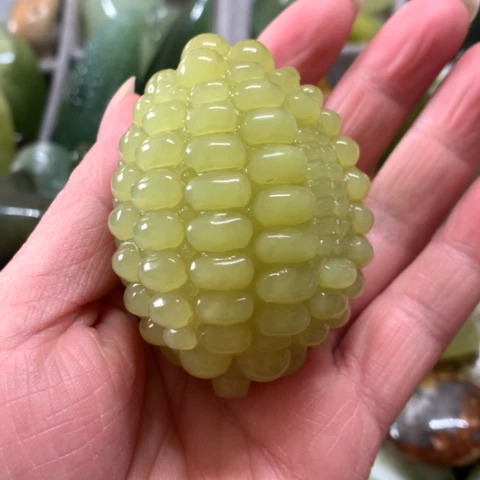 蛇纹石玉未镶嵌手把件