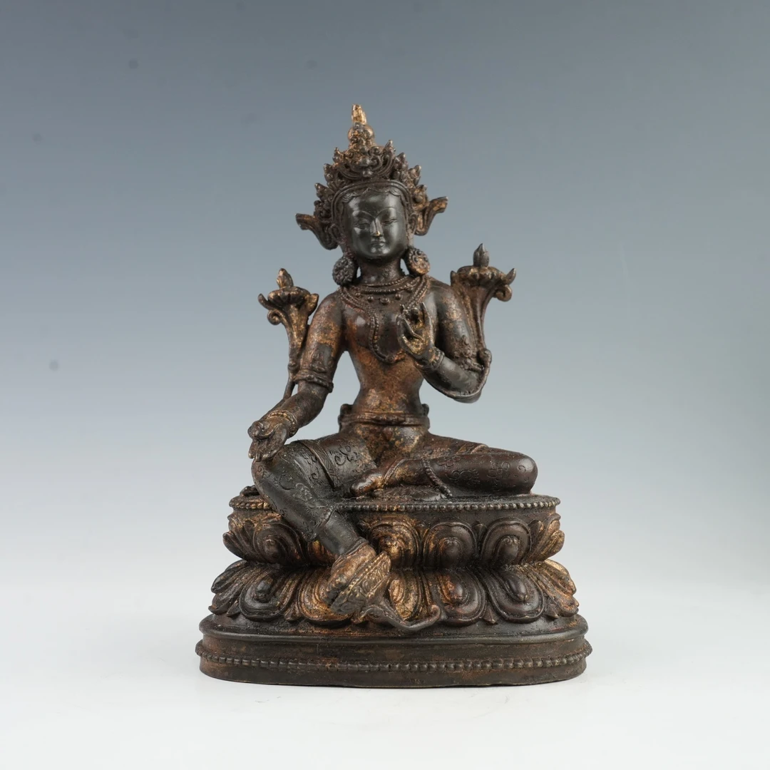 lot102919 明代 铜漆金绿度母